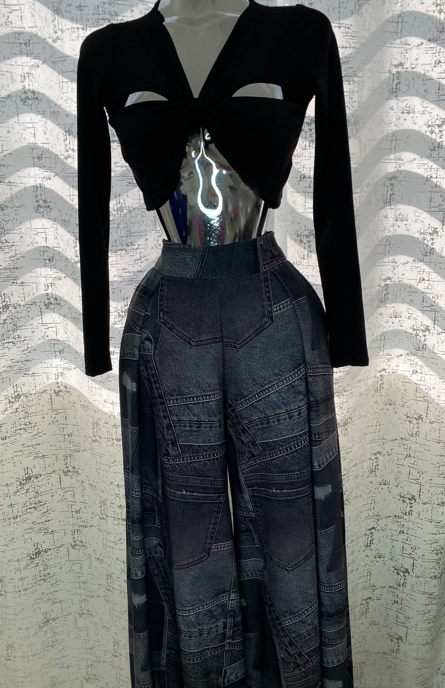 Cutout Top