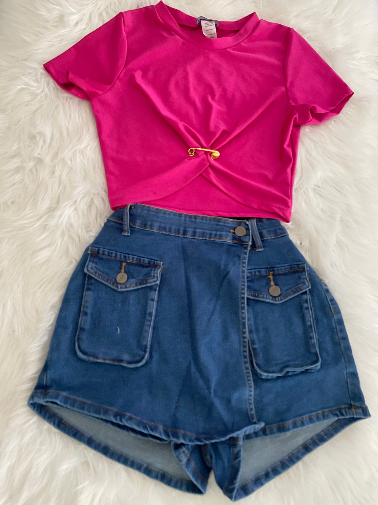 Gold Pin Top